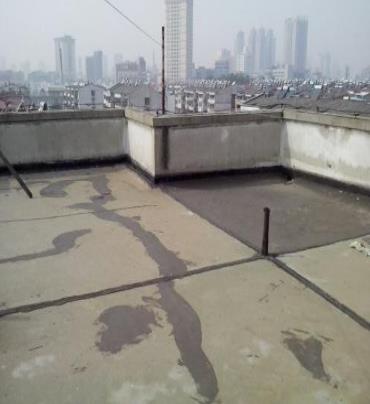 昆明漏水维修 楼顶漏水是什么原因，楼顶漏水维修方法是什么?